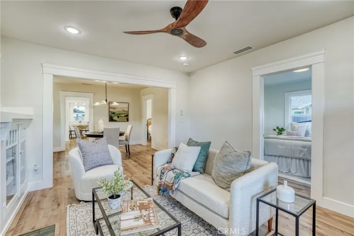 1819 N Vagedes Avenue, Fresno, California 93705