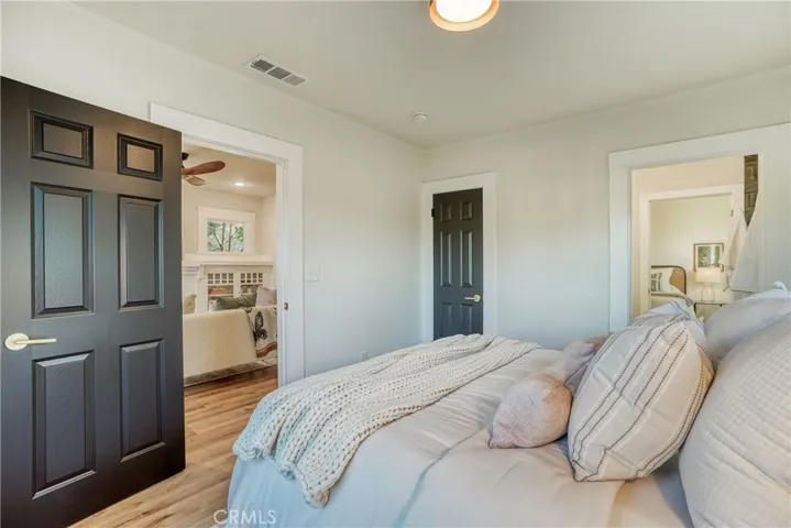 1819 N Vagedes Avenue, Fresno, California 93705