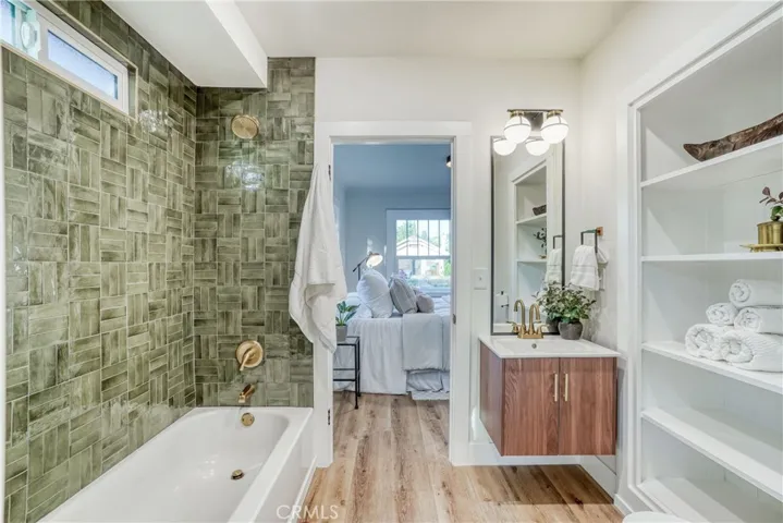 1819 N Vagedes Avenue, Fresno, California 93705