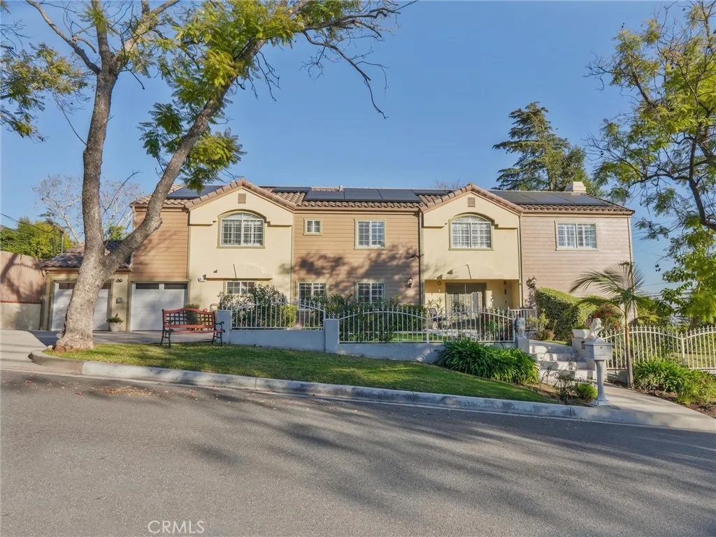 99 W Grandview Avenue, Sierra Madre, California 91024, 5 Bedrooms Bedrooms, ,4 BathroomsBathrooms,Residential,For Sale,Grandview,AR25112754
