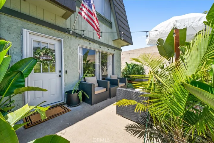 1622 Iowa Street D, Costa Mesa, California 92626