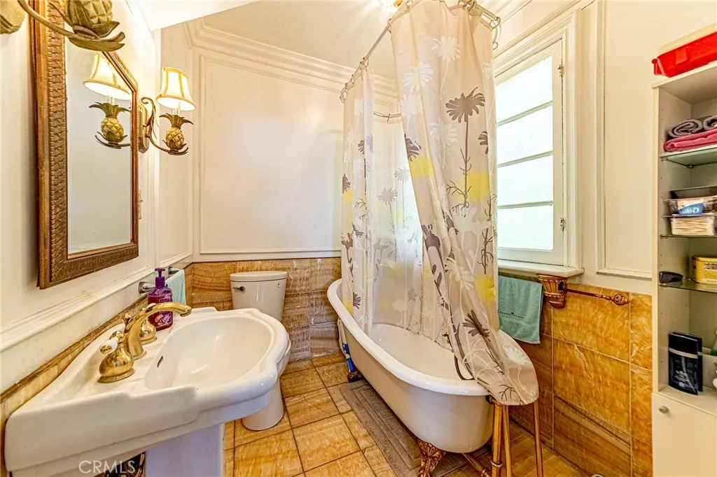 1151 Arapahoe Street, Los Angeles, California 90006 home-pic-25