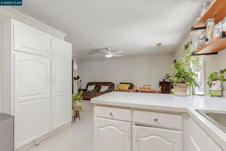 4564 Winding River Cir, Stockton, California 95219