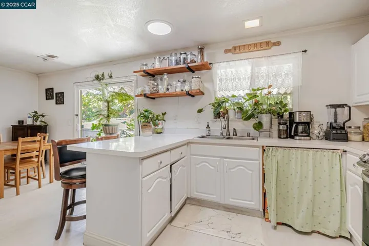 4564 Winding River Cir, Stockton, California 95219