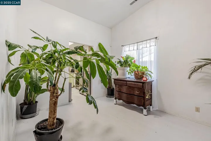 4564 Winding River Cir, Stockton, California 95219