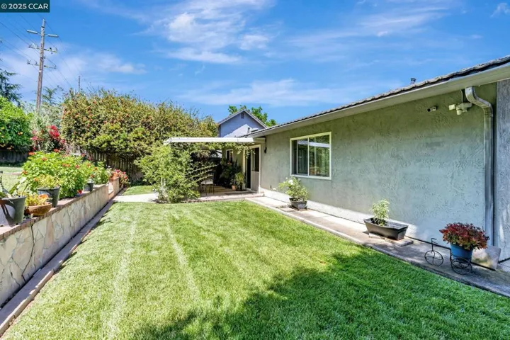 4564 Winding River Cir, Stockton, California 95219