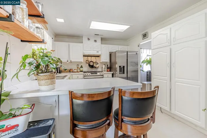 4564 Winding River Cir, Stockton, California 95219