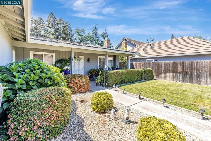 4564 Winding River Cir, Stockton, California 95219