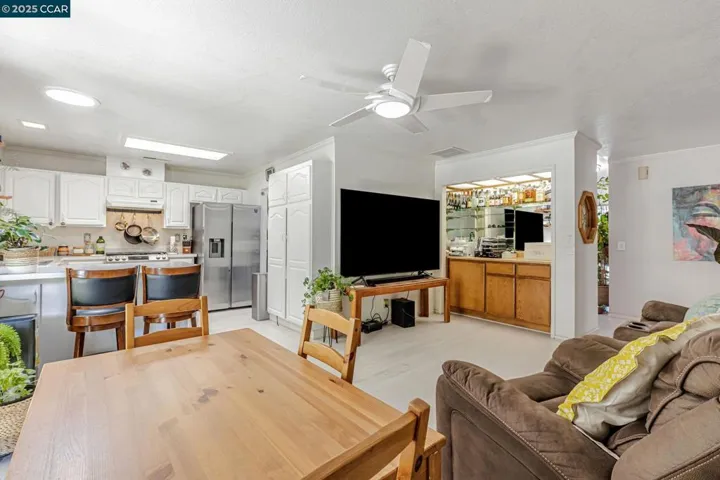 4564 Winding River Cir, Stockton, California 95219