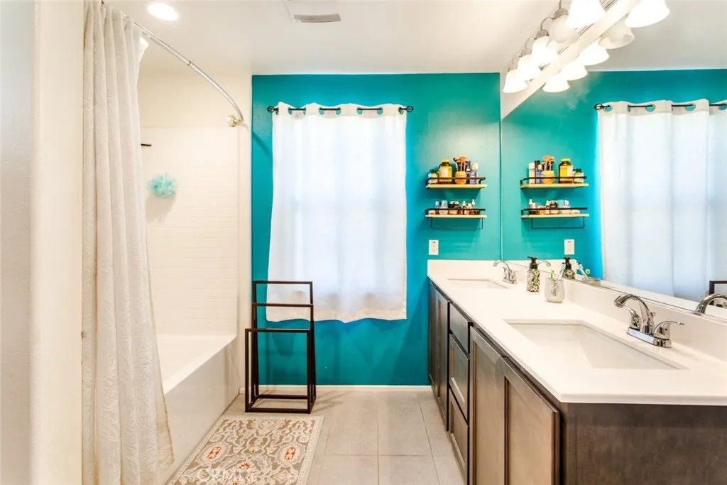 1489 Black Diamond Drive, Beaumont, California 92223 home-pic-14