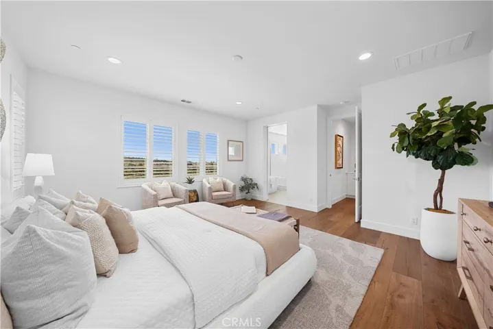 1844 Aliso Canyon Drive, Lake Forest, California 92610