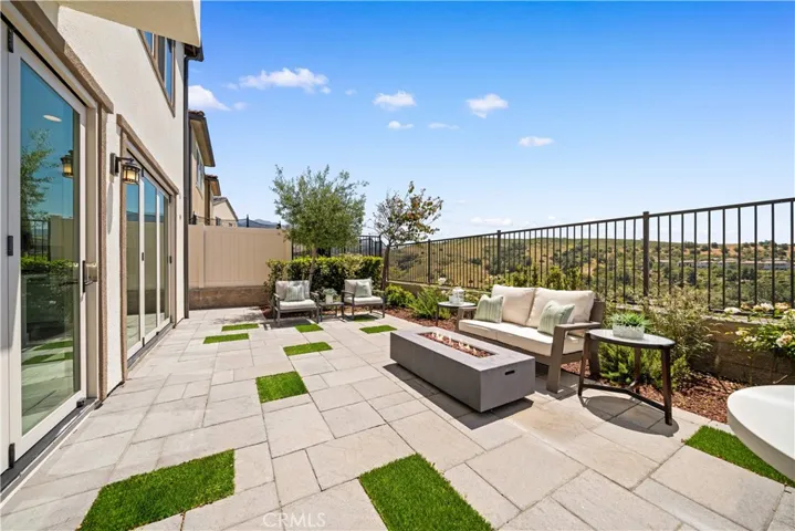 1844 Aliso Canyon Drive, Lake Forest, California 92610