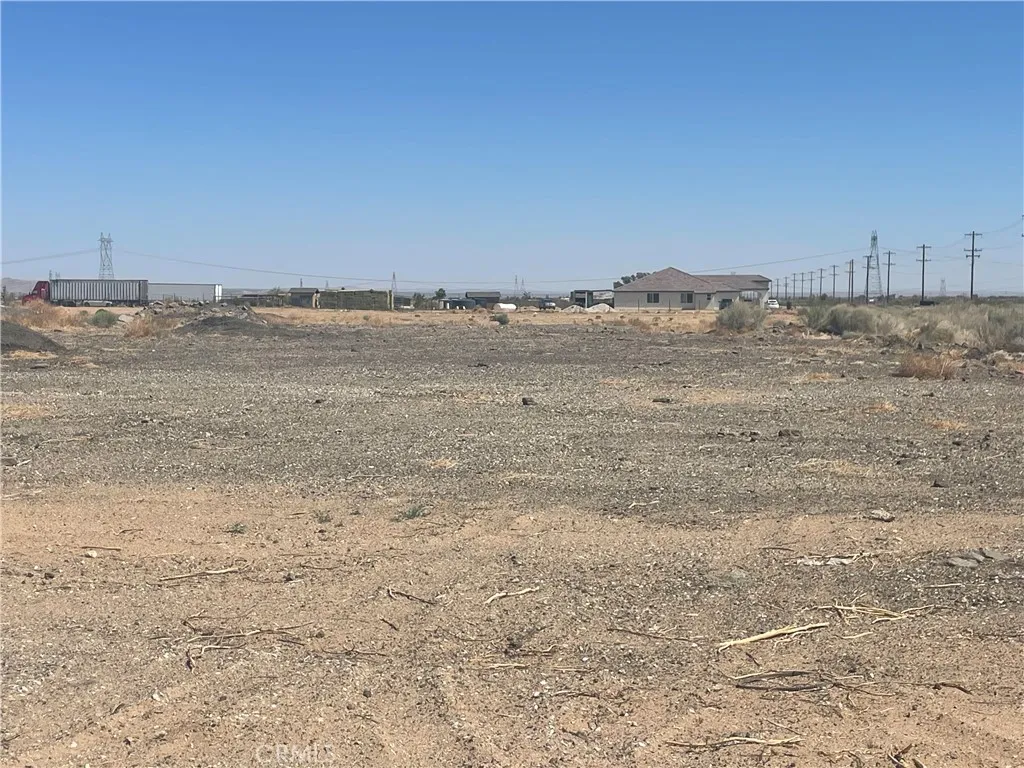 11252 Cactus Road, Adelanto, California 92301 home-pic-8