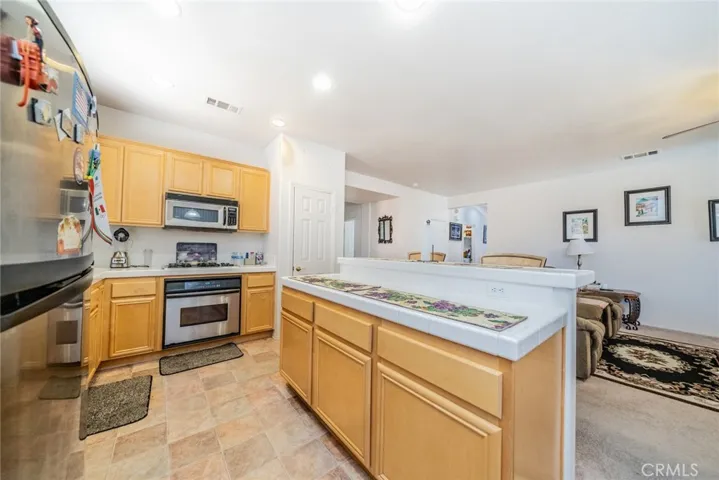 13932 Pinellia Street, Hesperia, California 92344