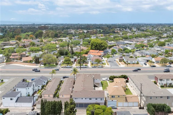 4426 N Lakewood Boulevard, Long Beach, California 90808