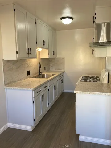 4426 N Lakewood Boulevard, Long Beach, California 90808
