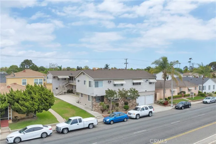 4426 N Lakewood Boulevard, Long Beach, California 90808
