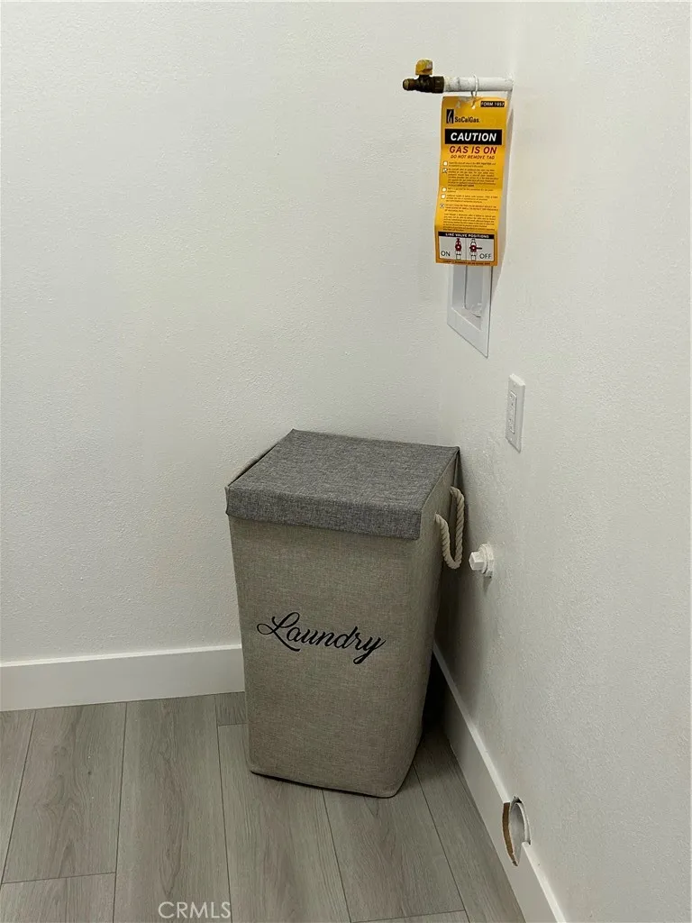 8916 Mettler Avenue, Los Angeles, California 90003 home-pic-3