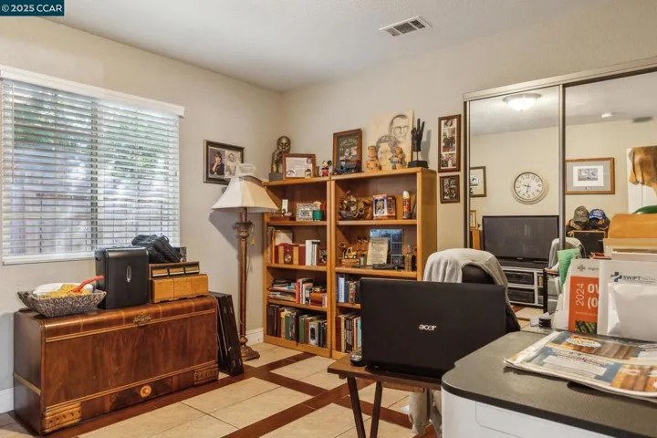3032 Guernsey Ave, Stockton, California 95205