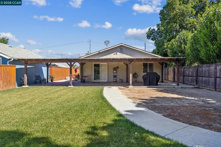 3032 Guernsey Ave, Stockton, California 95205