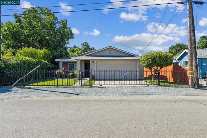 3032 Guernsey Ave, Stockton, California 95205