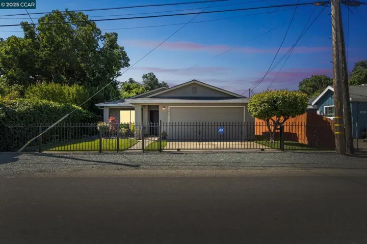 3032 Guernsey Ave, Stockton, California 95205