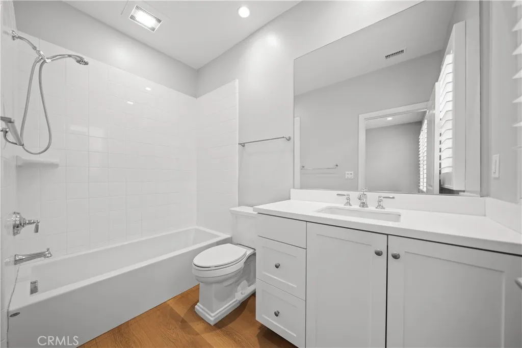 100 Henderson, Irvine, California 92620 home-pic-35