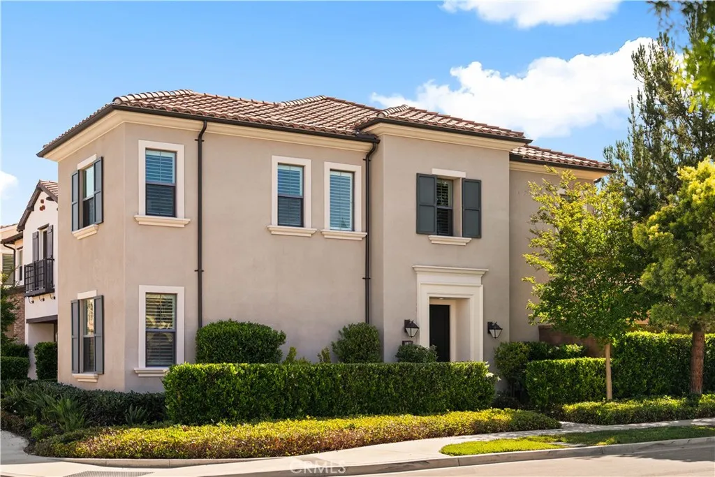 100 Henderson, Irvine, California 92620 home-pic-1