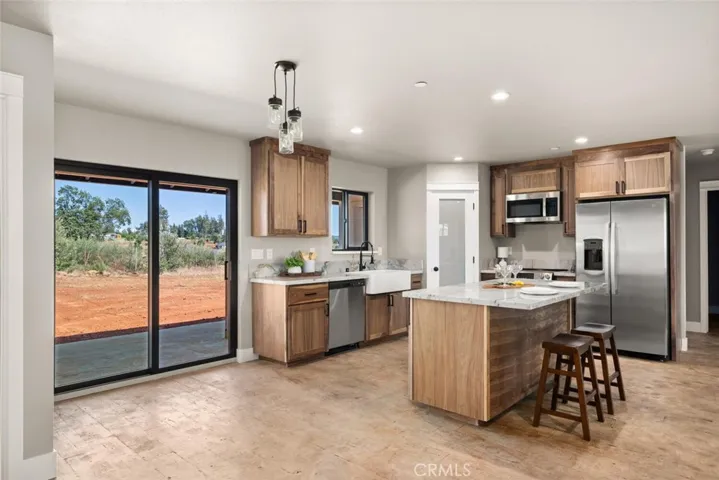 5676 Paradise Avenue, Paradise, California 95969