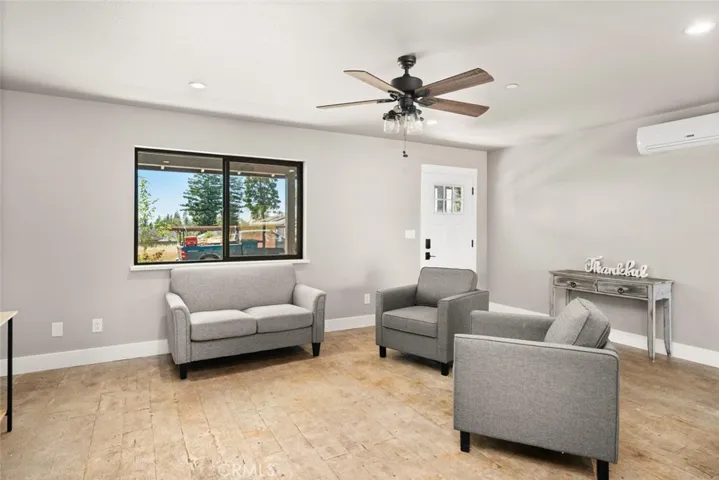 5676 Paradise Avenue, Paradise, California 95969