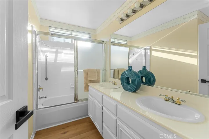 upstairs bathroom