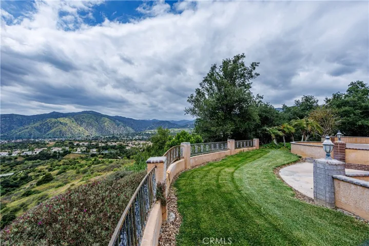 350 Roughrider Road, La Verne, California 91750
