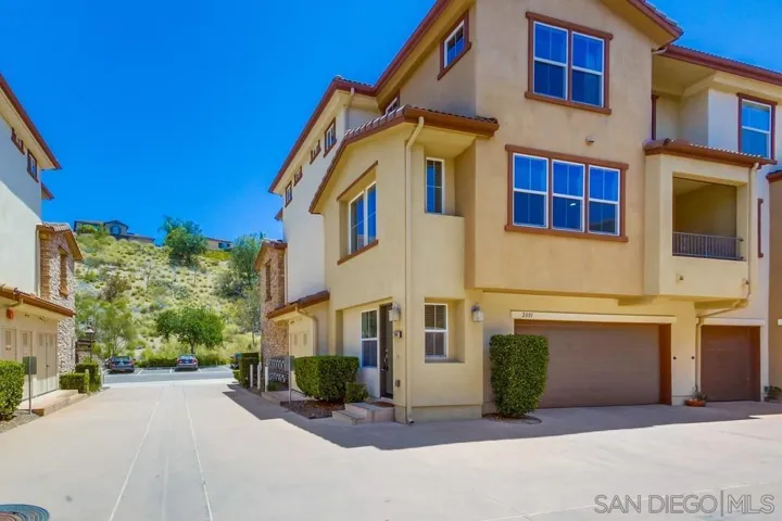 2001 Montilla St, Santee, California 92071