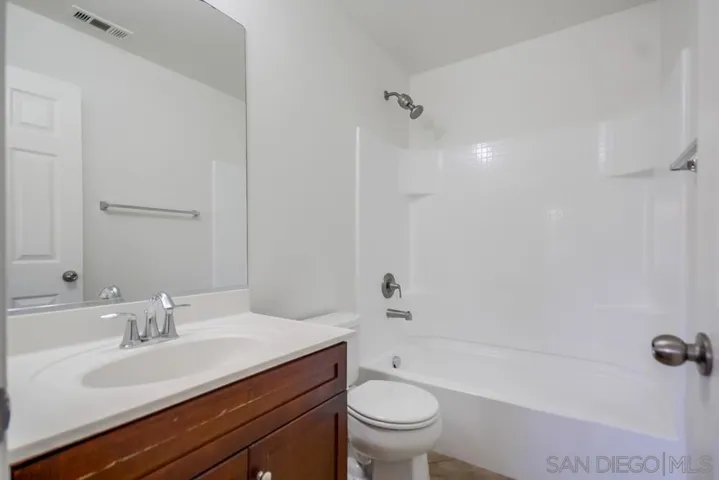 2001 Montilla St, Santee, California 92071
