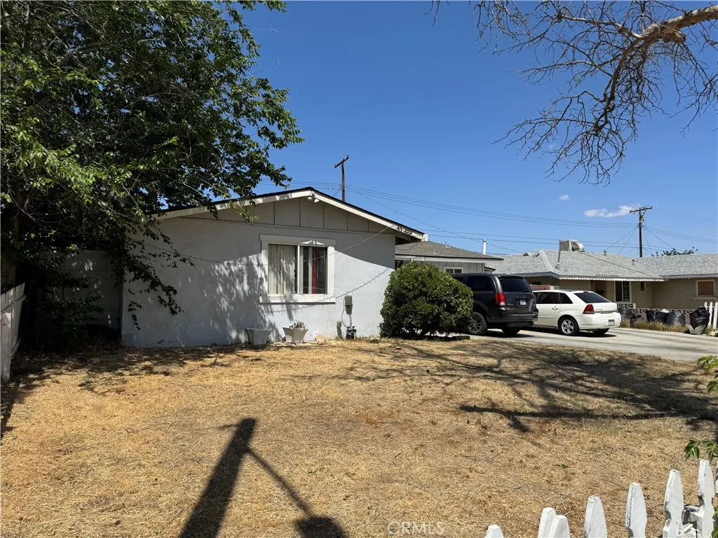 45529 Sancroft Avenue, Lancaster, California 93535 home-pic-2