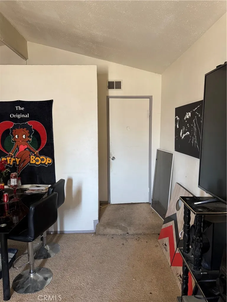 45529 Sancroft Avenue, Lancaster, California 93535 home-pic-8