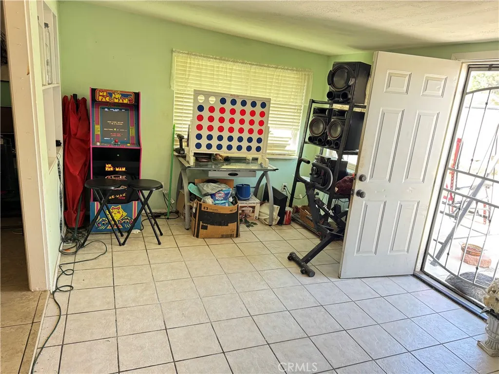 45529 Sancroft Avenue, Lancaster, California 93535 home-pic-25