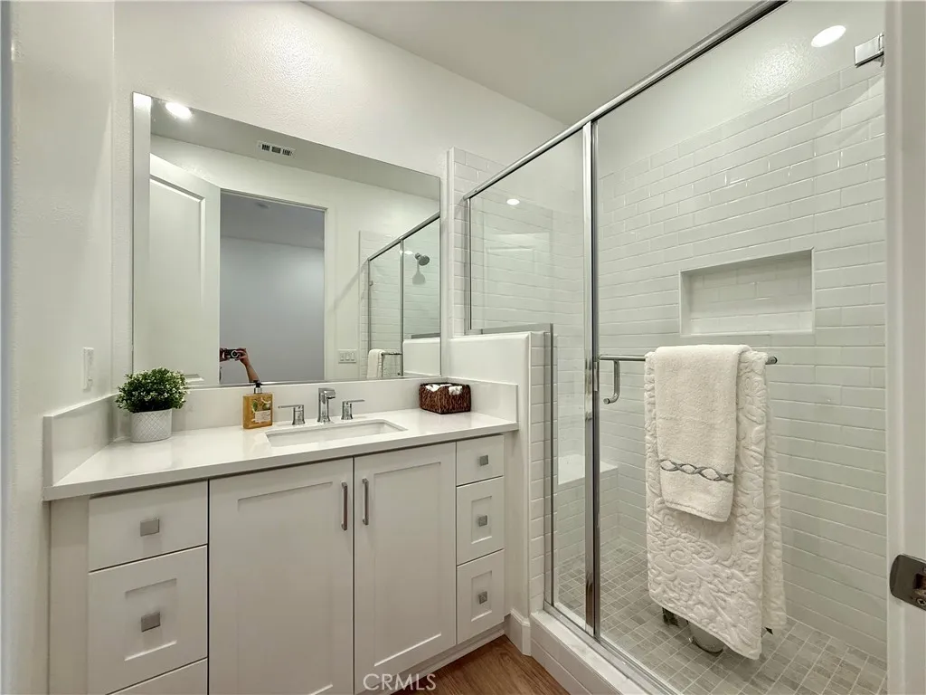 418 Treble, Irvine, California 92618 home-pic-14