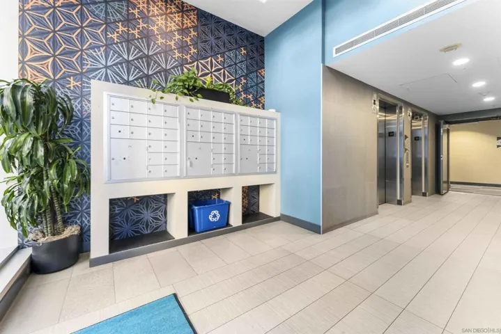 1585 State St, San Diego, California 92101