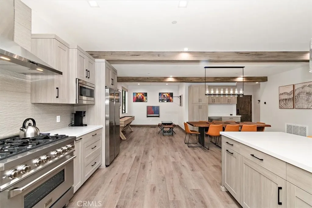 679 Summit Boulevard, Big Bear, California 92315 home-pic-10