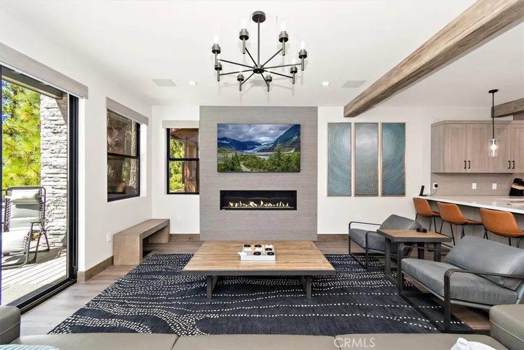 679 Summit Boulevard, Big Bear, California 92315 home-pic-4