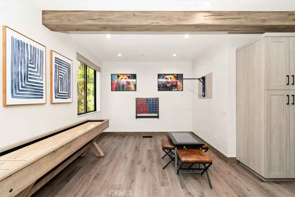 679 Summit Boulevard, Big Bear, California 92315 home-pic-12