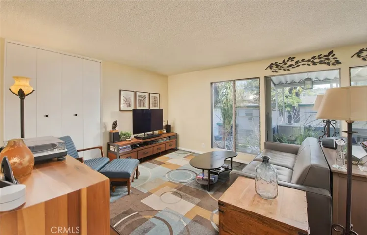4252 Fair Avenue 2, North Hollywood, California 91602