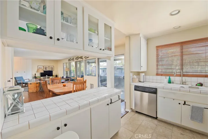 4252 Fair Avenue 2, North Hollywood, California 91602