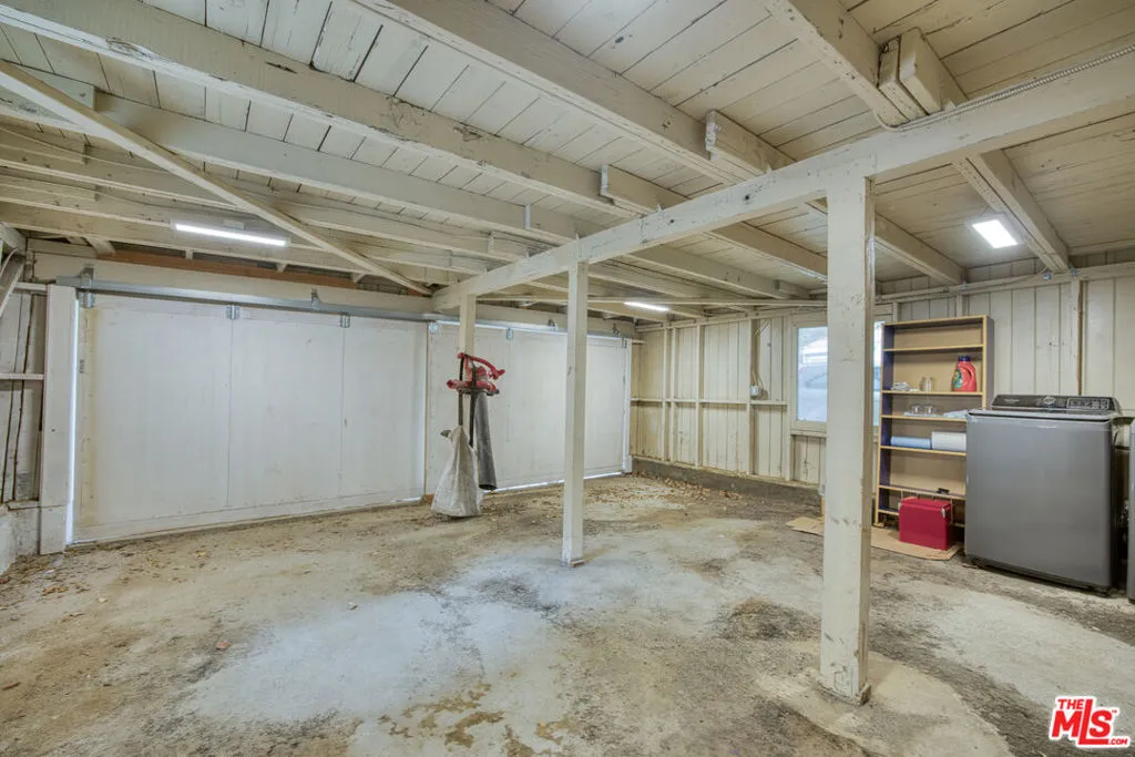 655 Brookside Lane, Sierra Madre, California 91024 home-pic-18