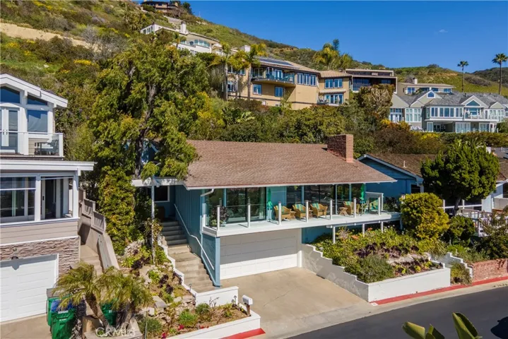 19 N Vista De La Luna, Laguna Beach, California 92651