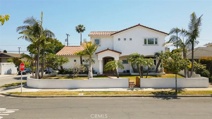 1660 Catalina Avenue, Seal Beach, California 90740
