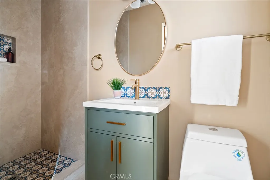 3273 Tilden Avenue, Los Angeles, California 90034 home-pic-19