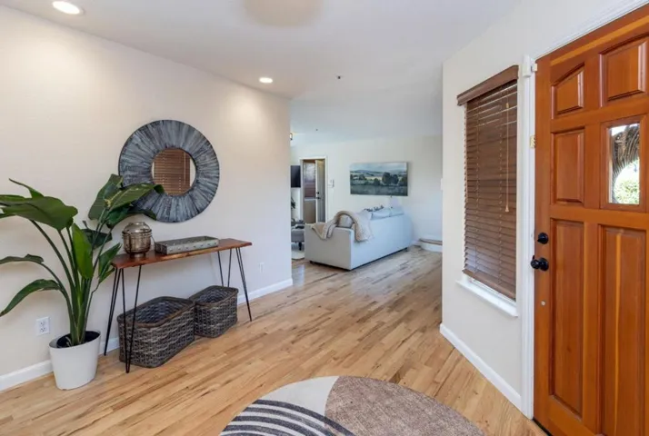 123 Reed Way, Santa Cruz, California 95060