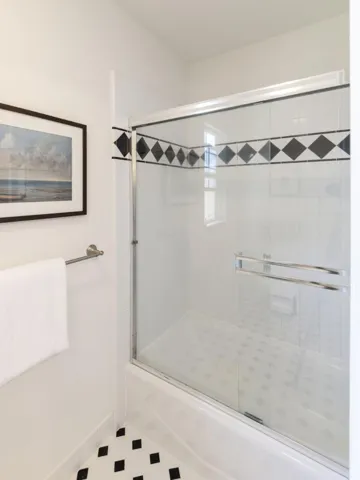 123 Reed Way, Santa Cruz, California 95060